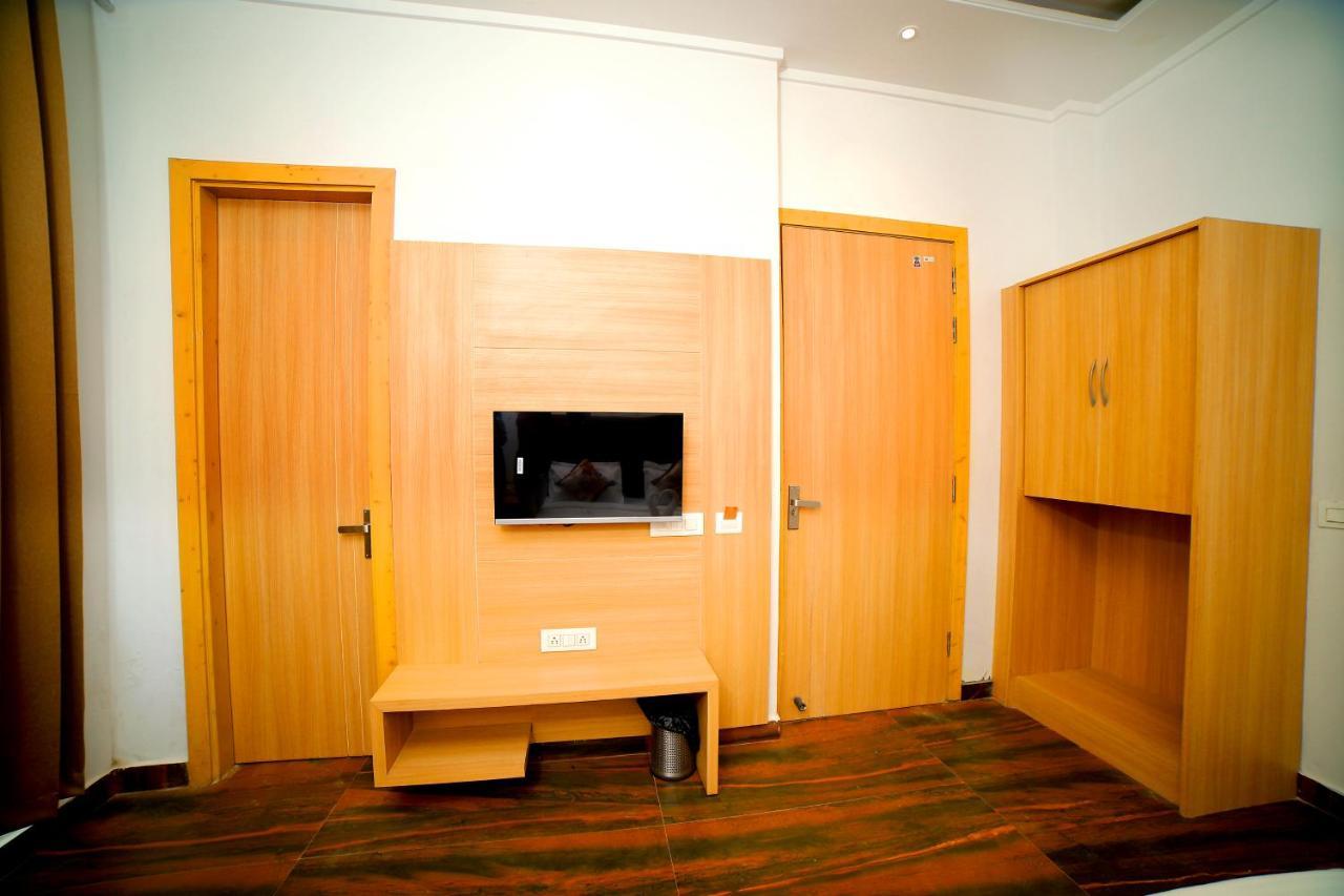 אמריצר Hotel Diamond View מראה חיצוני תמונה
